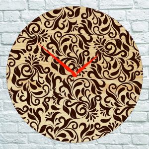 Часы с изысканным узором