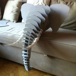 Макет лазерной резки 3D пазла в виде слона с бивнями