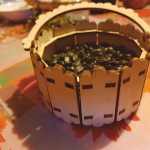 Корзинка для семечек с лазерной резкой