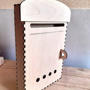 Макет лазерной резки для коробки CardBox с дизайном для создания индивидуальных упаковок.