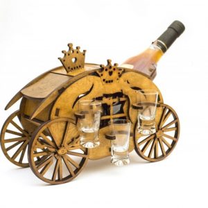 Макет для лазерной резки мини-бара в виде кареты