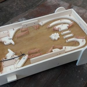 Макет лазерной резки игры пинбол с ярким дизайном