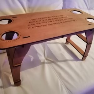 Макет лазерной резки для придиванного столика с элегантным дизайном и компактными размерами