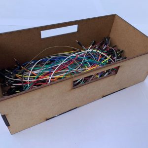 Удобная коробка для организации проводов