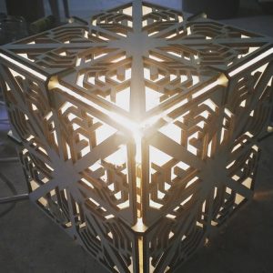 Макет для лазерной резки лампы в форме куба с геометрическим дизайном