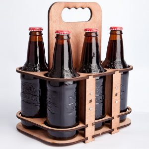 Деревянная подставка под бутылки с лазерной резкой