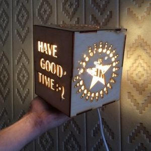 Очаровательная настольная лампа в форме звёздочки